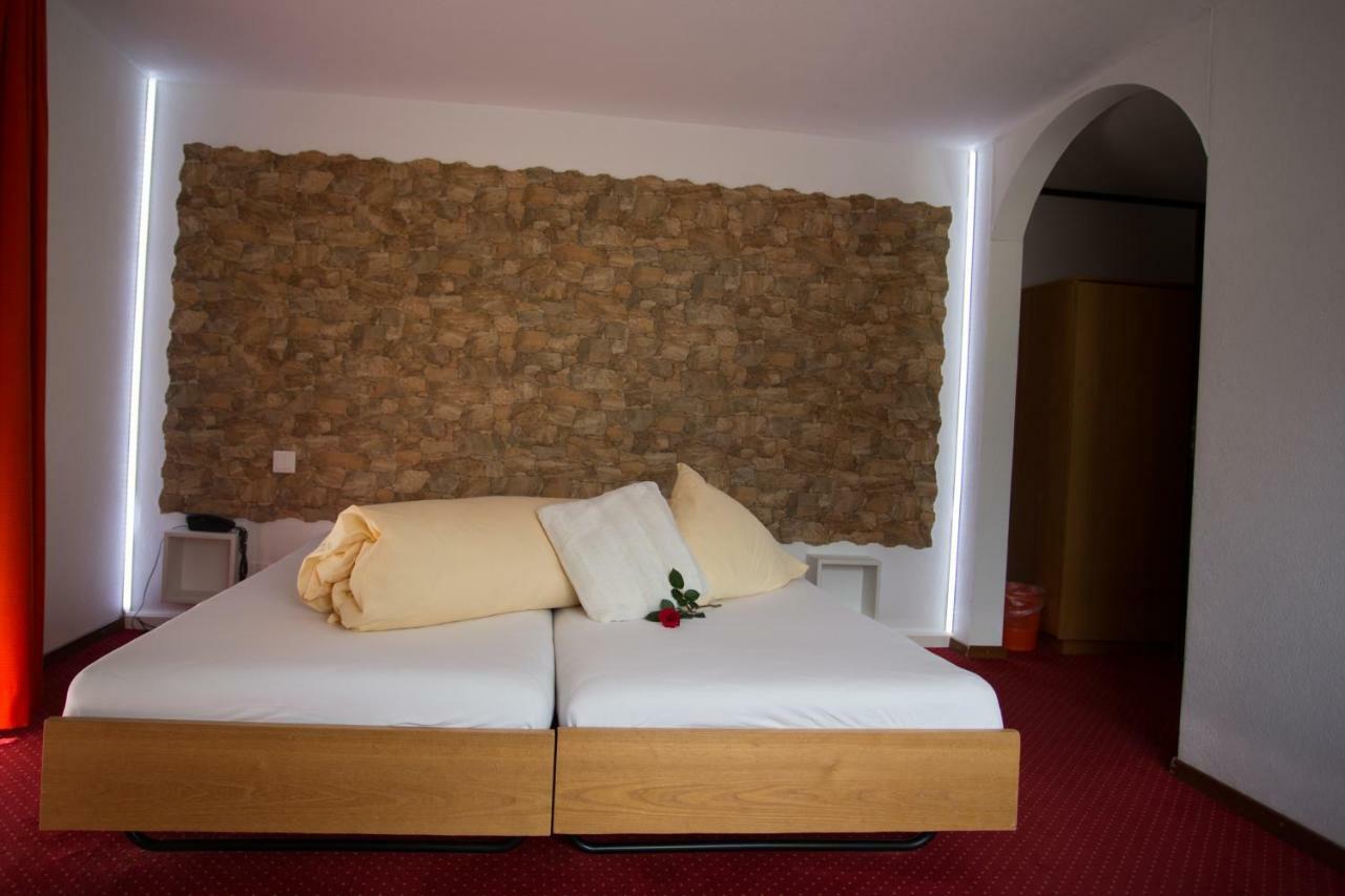 Hotel Eden Grächen Eksteriør bilde