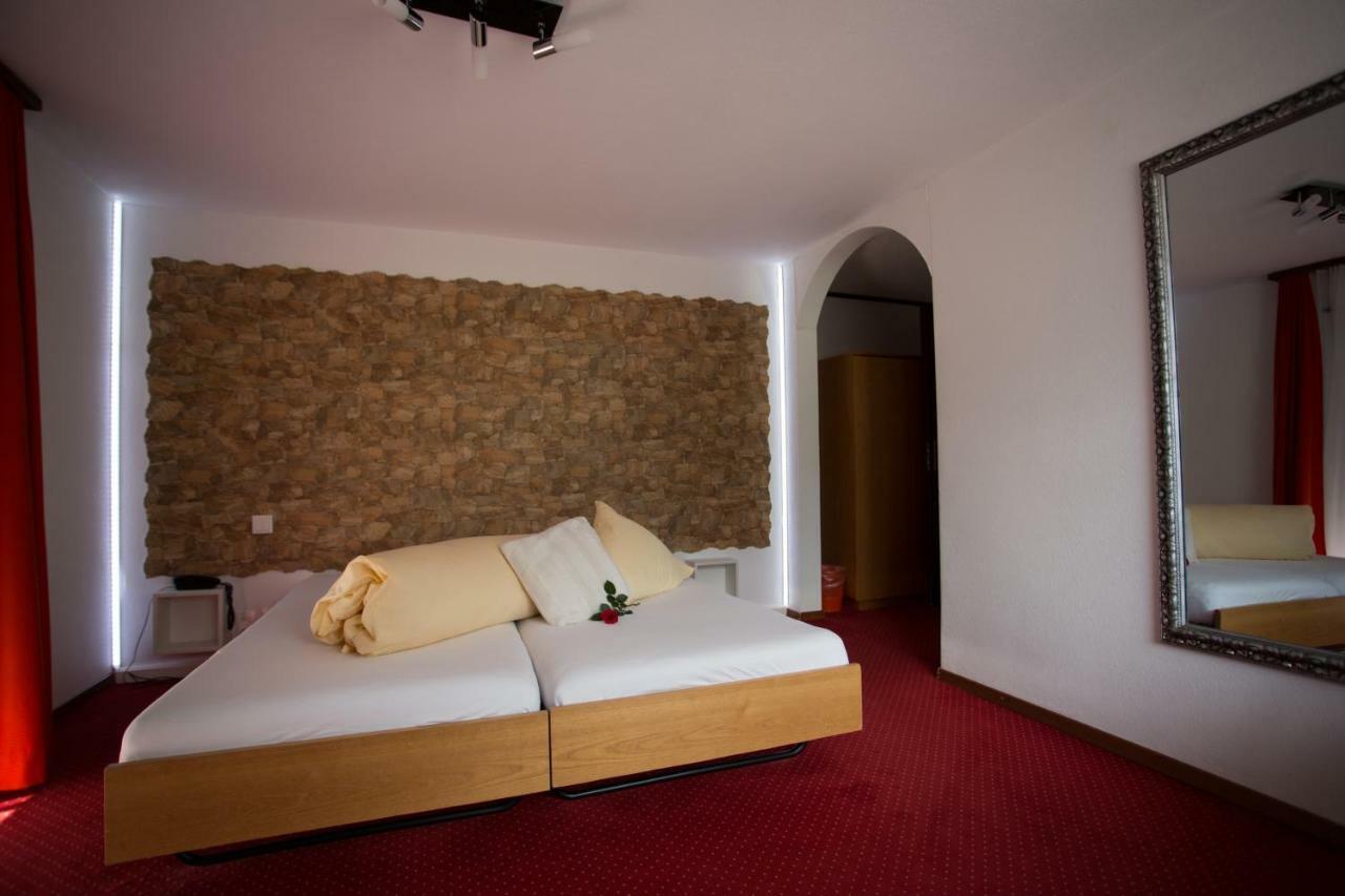 Hotel Eden Grächen Eksteriør bilde
